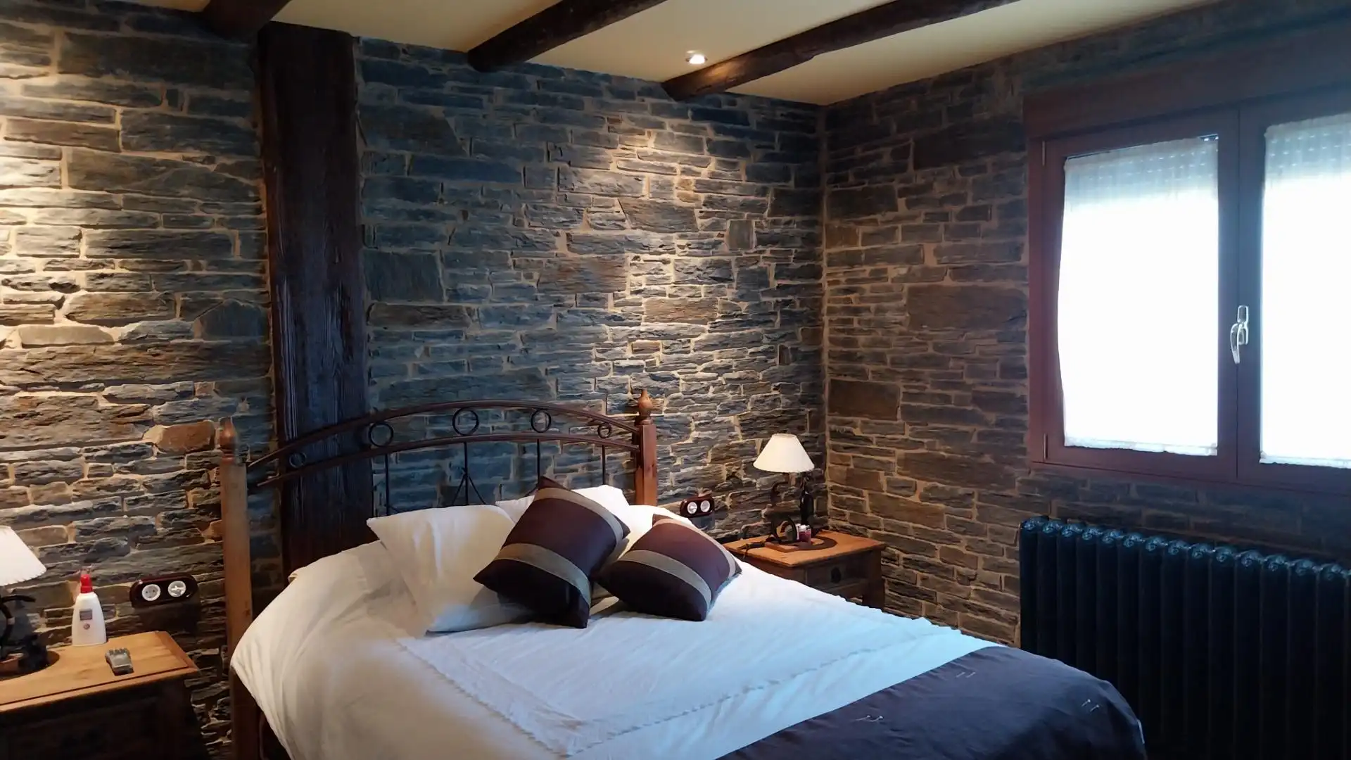 Bedroom of Houses for sale in Laza  with Private garden, Terrace and Furnished