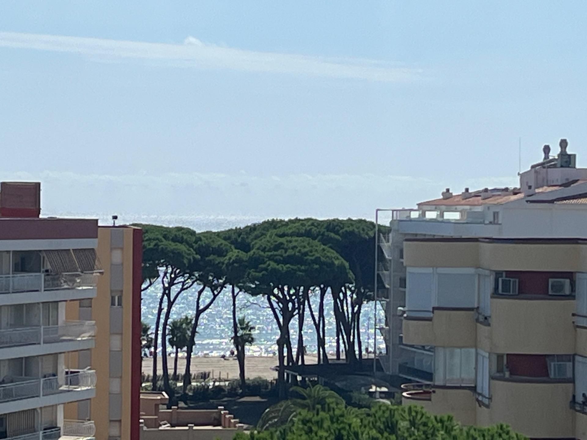 Exterior view of Attic for sale in Vila-seca  with Air Conditioner, Parquet flooring and Terrace