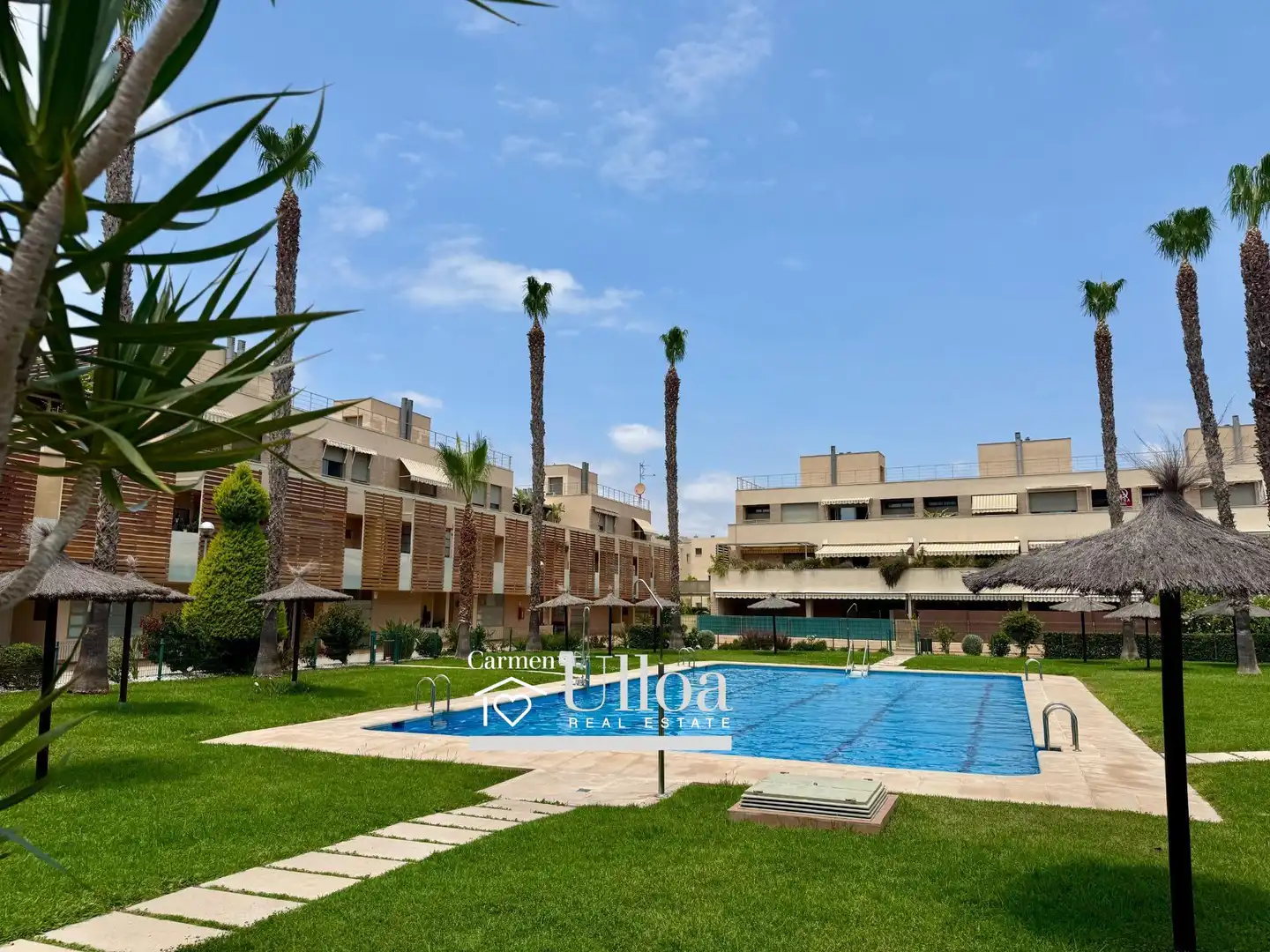 Piscina de Piso en venta en Alicante / Alacant con Aire acondicionado, Terraza y Trastero