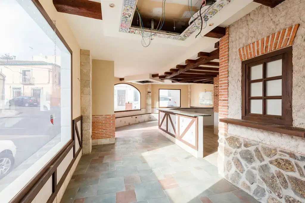 Business premises for sale in C/ Noliva, imagen 12