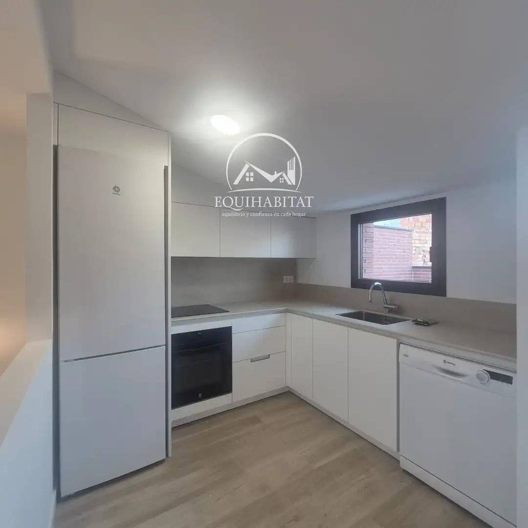 Cocina de Ático de alquiler en Lleida con Aire acondicionado y Terraza