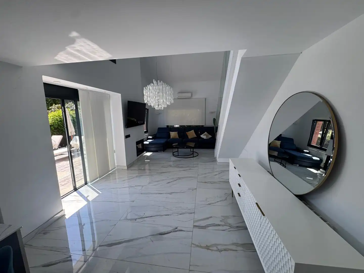 Sala d'estar de Casa o xalet en venda en Canet de Mar amb Aire condicionat, Calefacció i Jardí privat