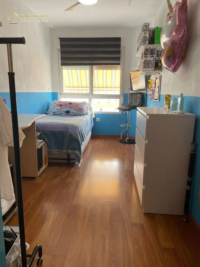 Habitación de Piso en venta en Alicante / Alacant con Aire acondicionado, Calefacción y Terraza