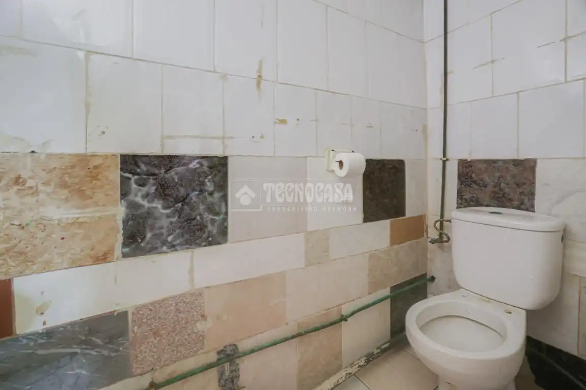 Bany de Pis en venda en Terrassa amb Terrassa i Balcó