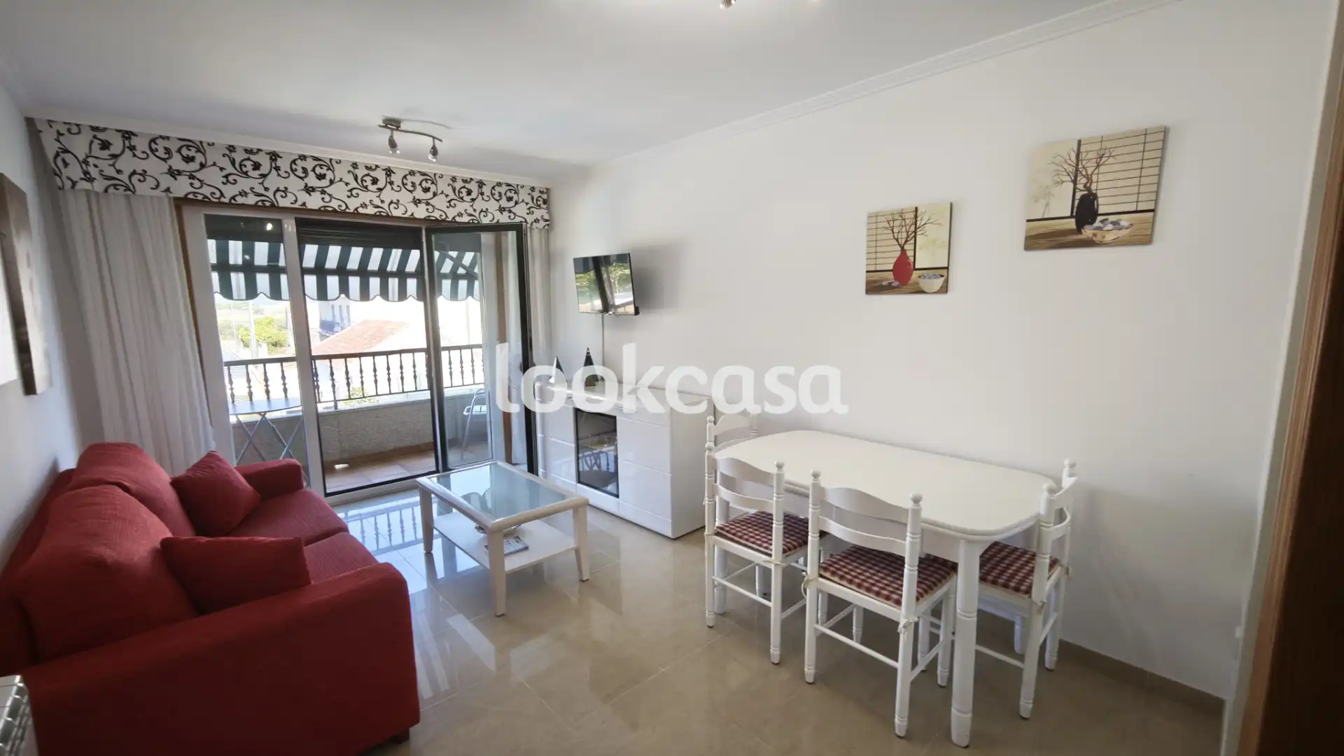 Living room of Flat for sale in Sanxenxo  with Heating, Private garden and Parquet flooring