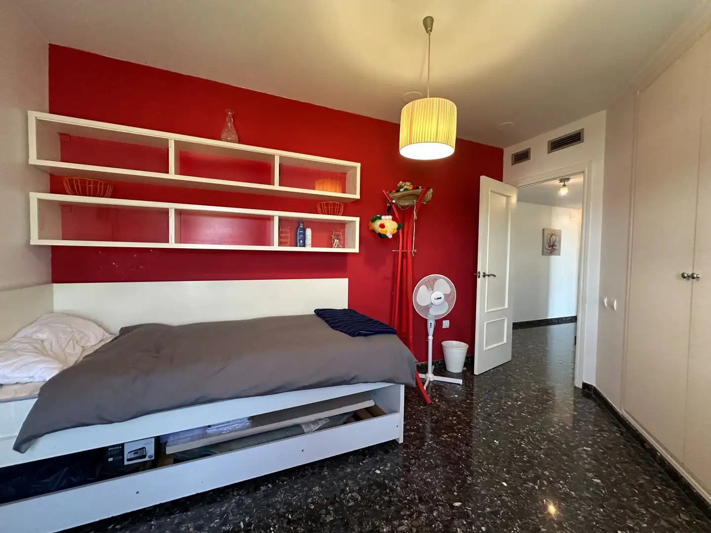 Habitación de Piso en venta en Ontinyent con Calefacción y Trastero