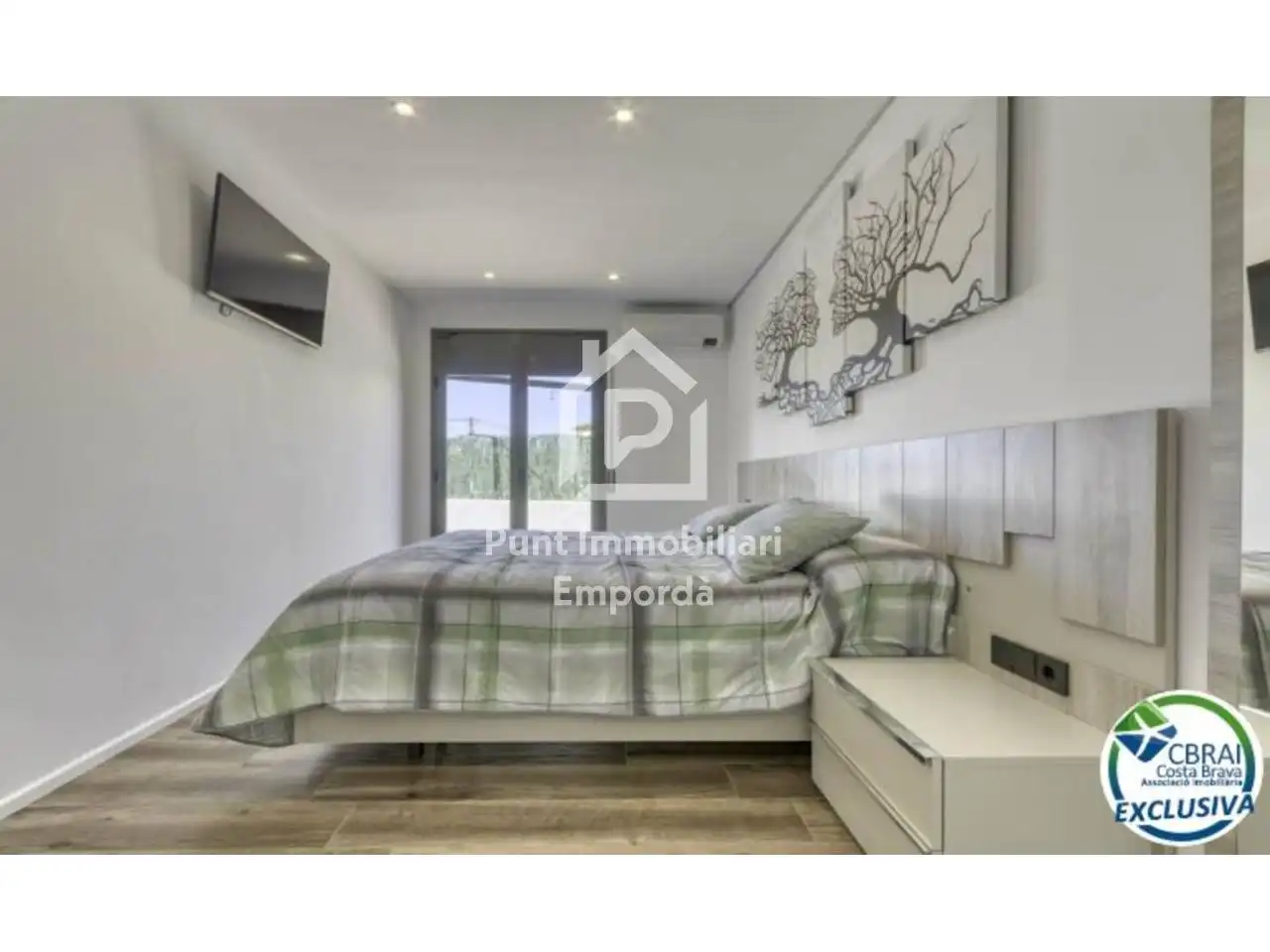 Casa amb piscina en venda a Calle Canigó, imagen 25