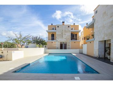 Xalet amb piscina en venda a Ciutadella