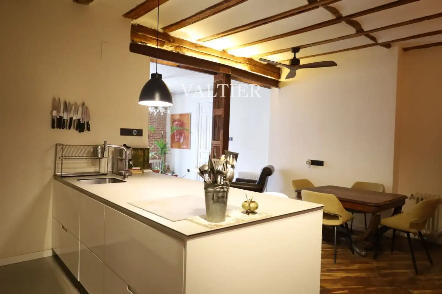 Kitchen of Flat for rent in Madrid  with Air Conditioner, Storage room and Furnished