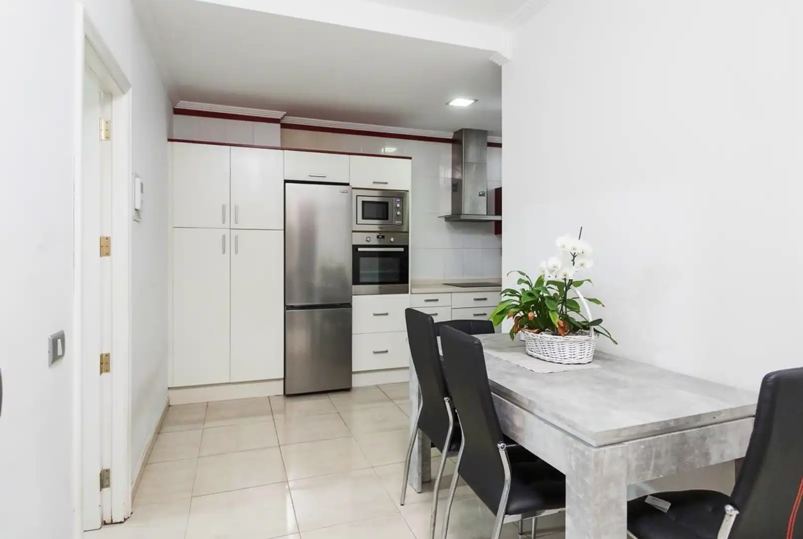 Cocina de Piso en venta en Las Palmas de Gran Canaria con Piscina comunitaria