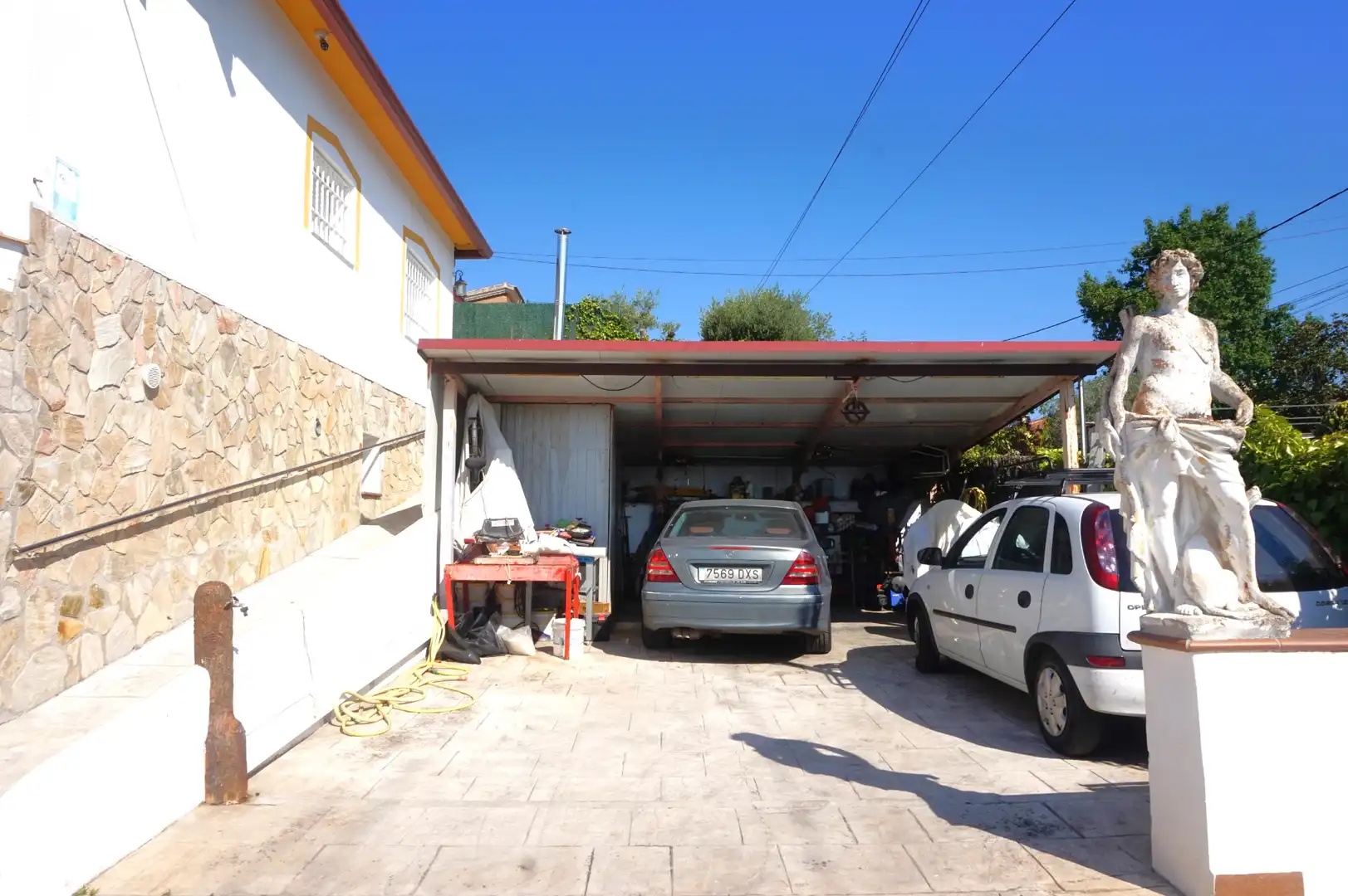 Aparcament de Casa o xalet en venda en Fogars de la Selva amb Calefacció, Jardí privat i Terrassa