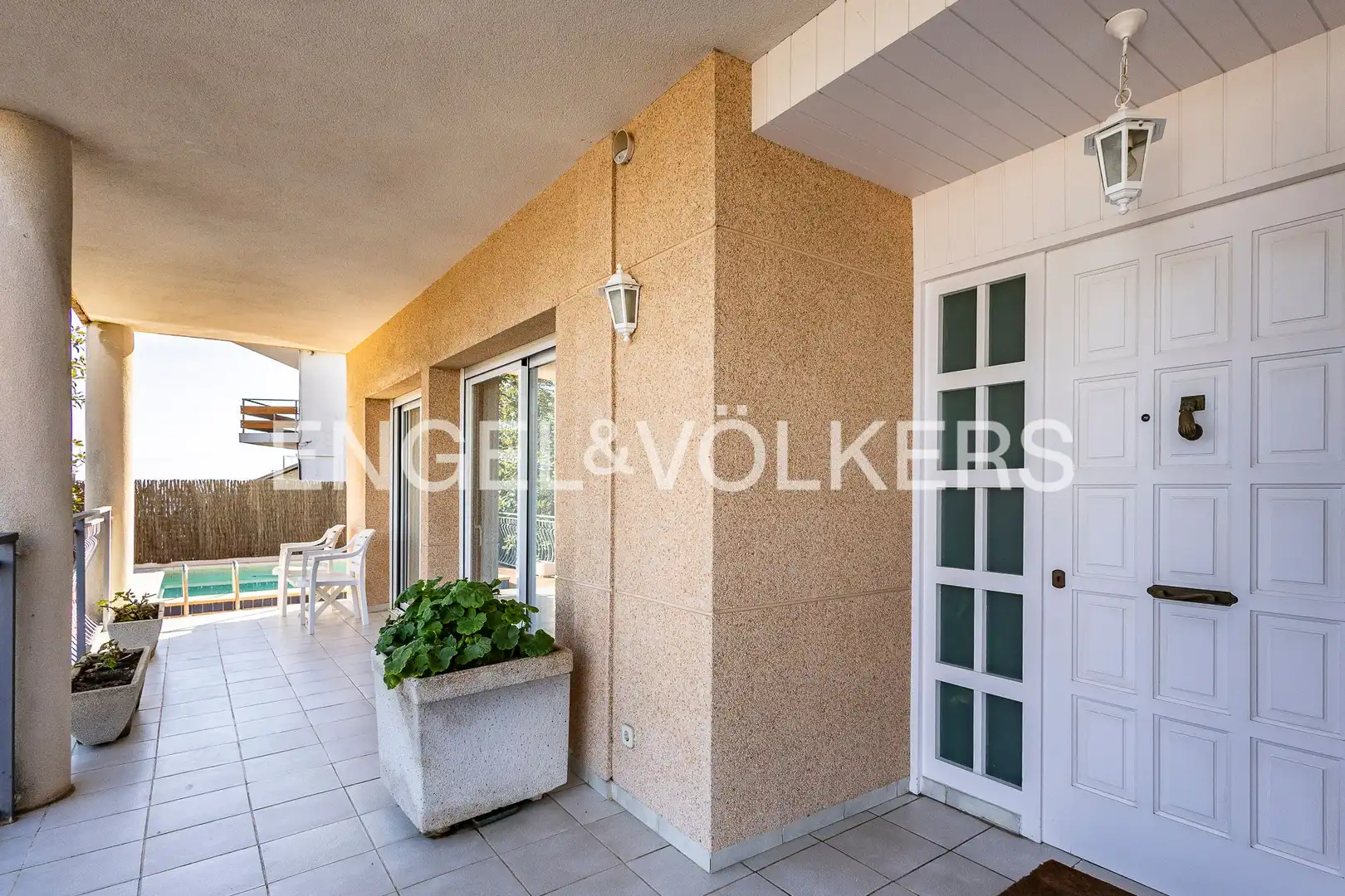 Terrassa de Casa o xalet en venda en Castelldefels amb Aire condicionat, Calefacció i Jardí privat