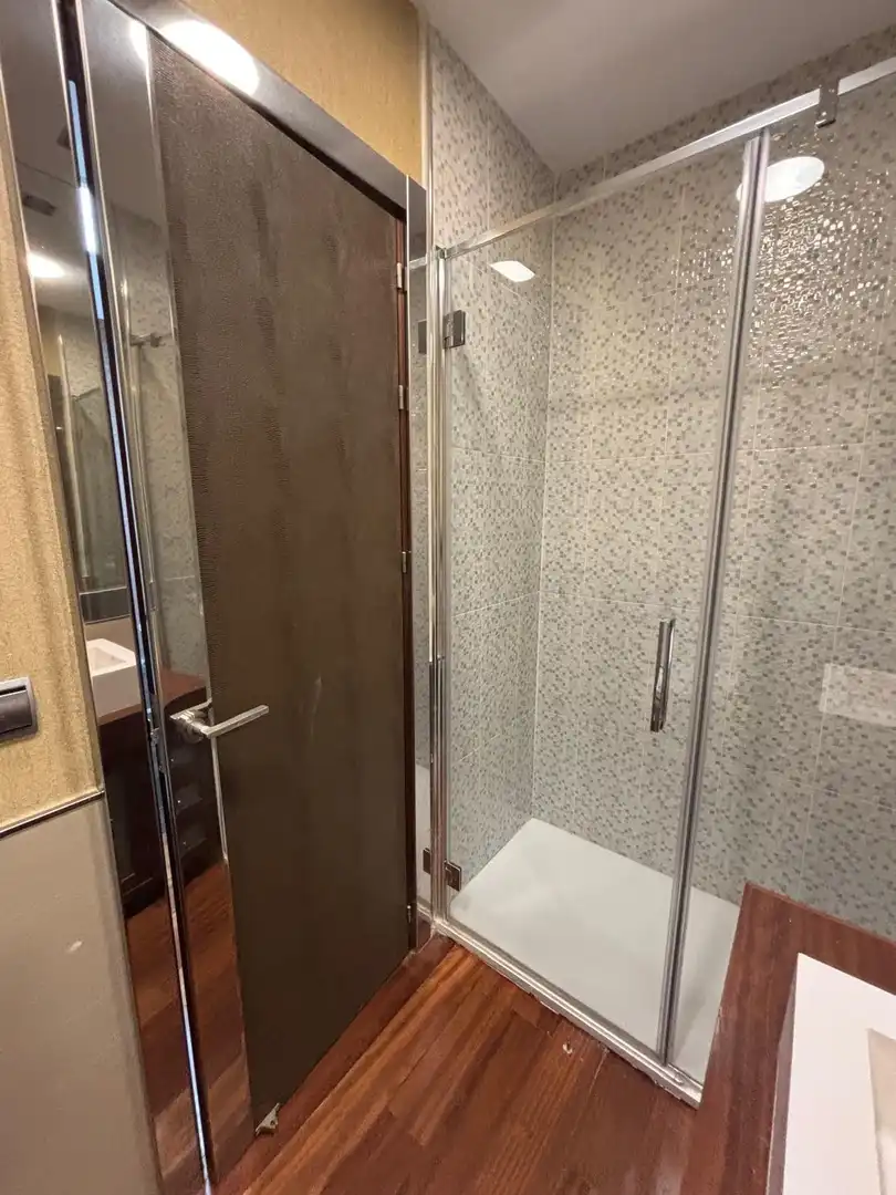 Baño de Piso en venta en Cádiz con Aire acondicionado
