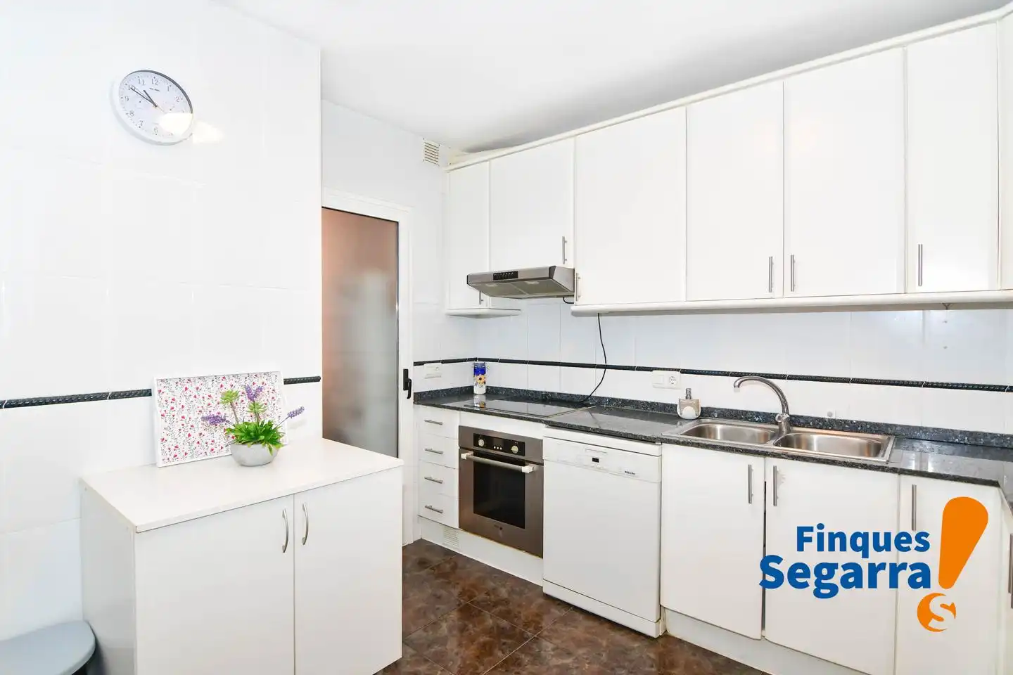 Kitchen of Flat for sale in El Vendrell  with Air Conditioner, Terrace and Community pool