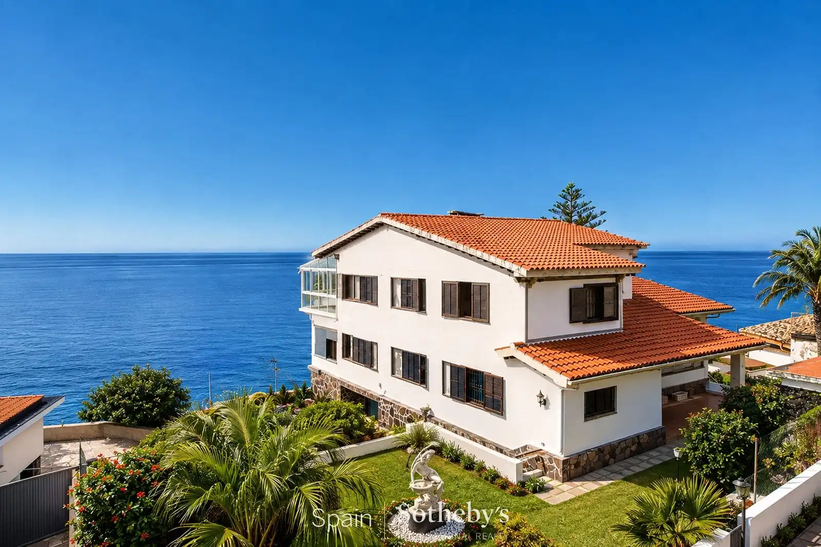 Casa con piscina in vendita a urb los naranjos