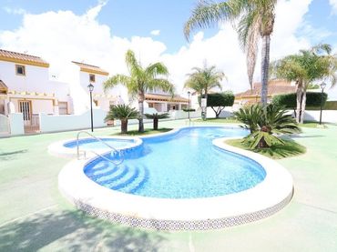 Casa con balcón en venta en RIO SECO