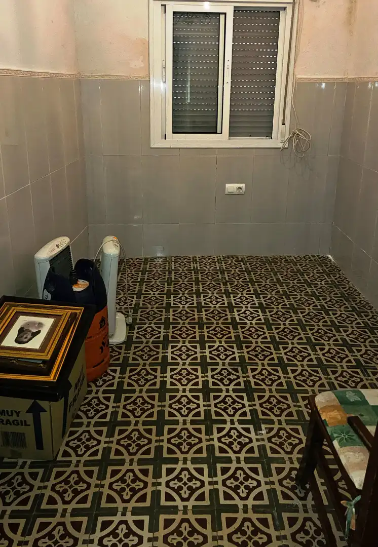 Bathroom of Houses for sale in La Algaba  with Air Conditioner, Heating and Terrace