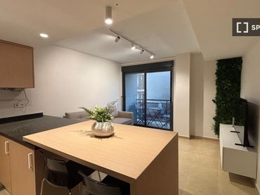 Appartamento con balcone in affitto a Massanassa