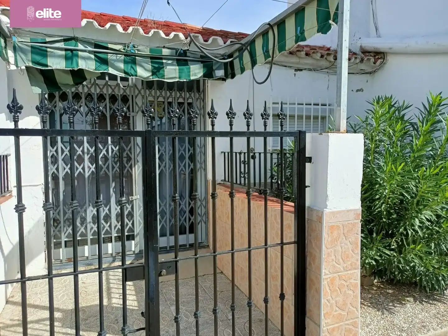 Houses for sale in Jerez de la Frontera  with Air Conditioner and Terrace