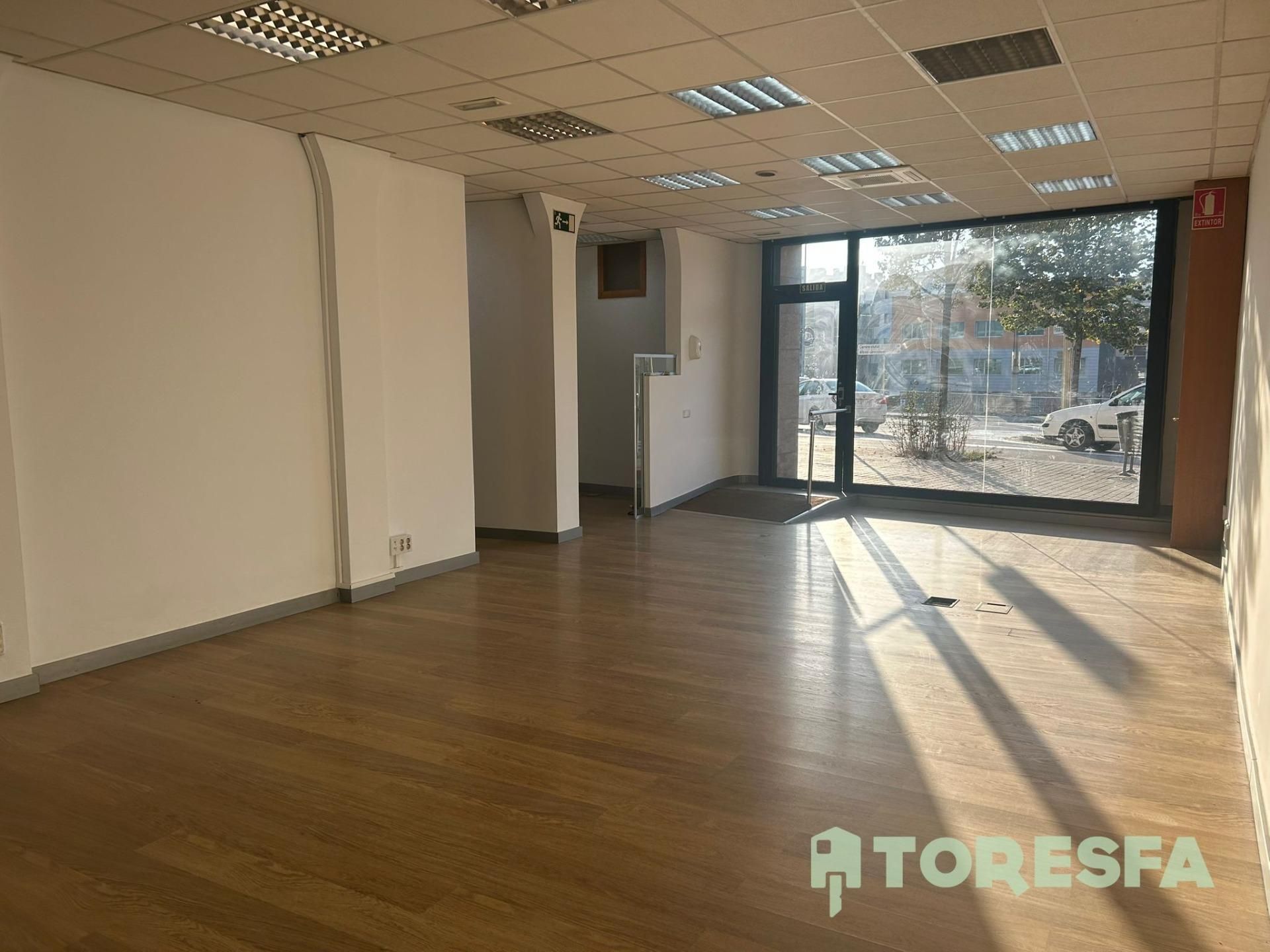 Local de alquiler en Font Verda