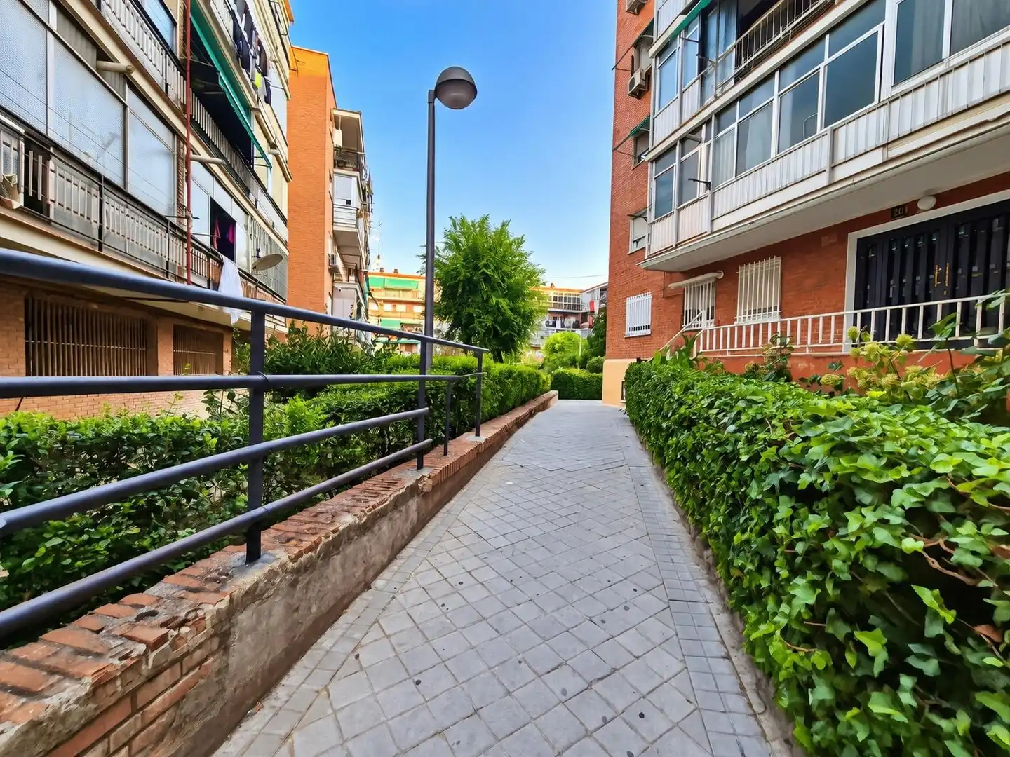 Vista exterior de Piso en venta en Usera