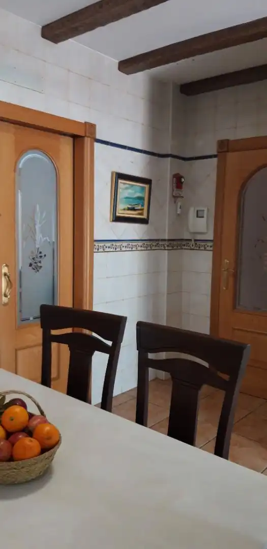 Menjador de Casa o xalet en venda en Linares amb Aire condicionat, Calefacció i Jardí privat
