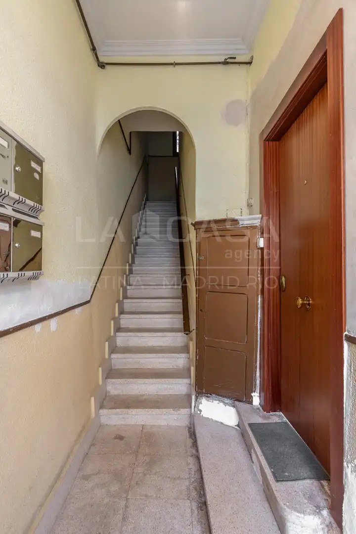 Piso en venta en Madrid con Calefacción y Balcón