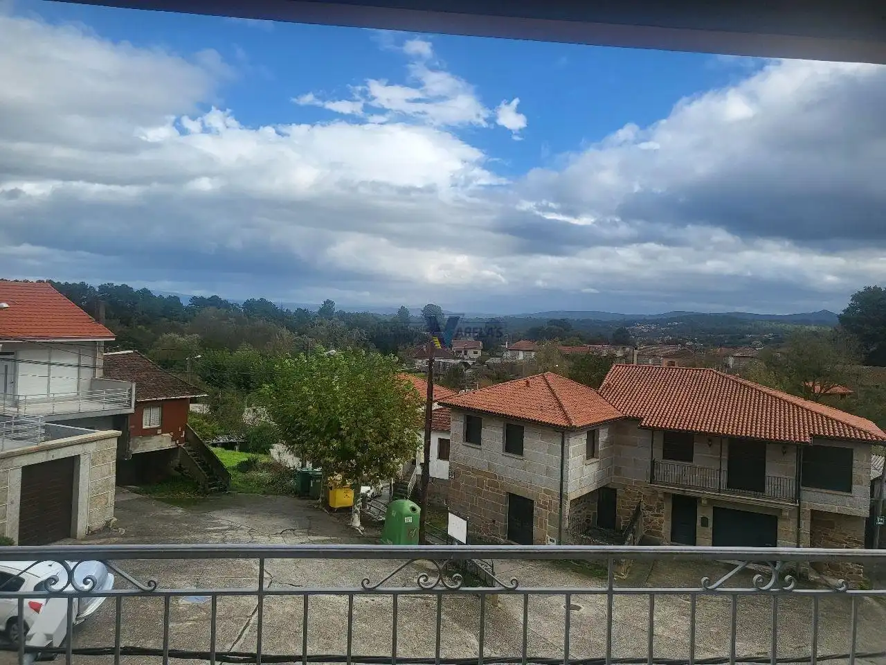 Vista exterior de Casa o chalet en venta en Barbadás con Terraza, Trastero y Amueblado