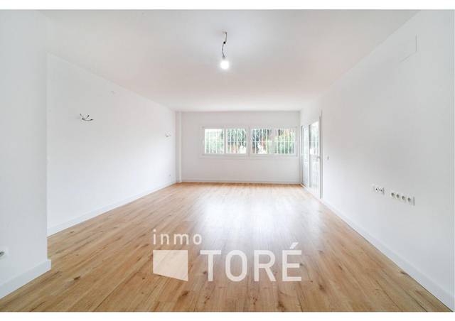 Piso en Venta en El Palo