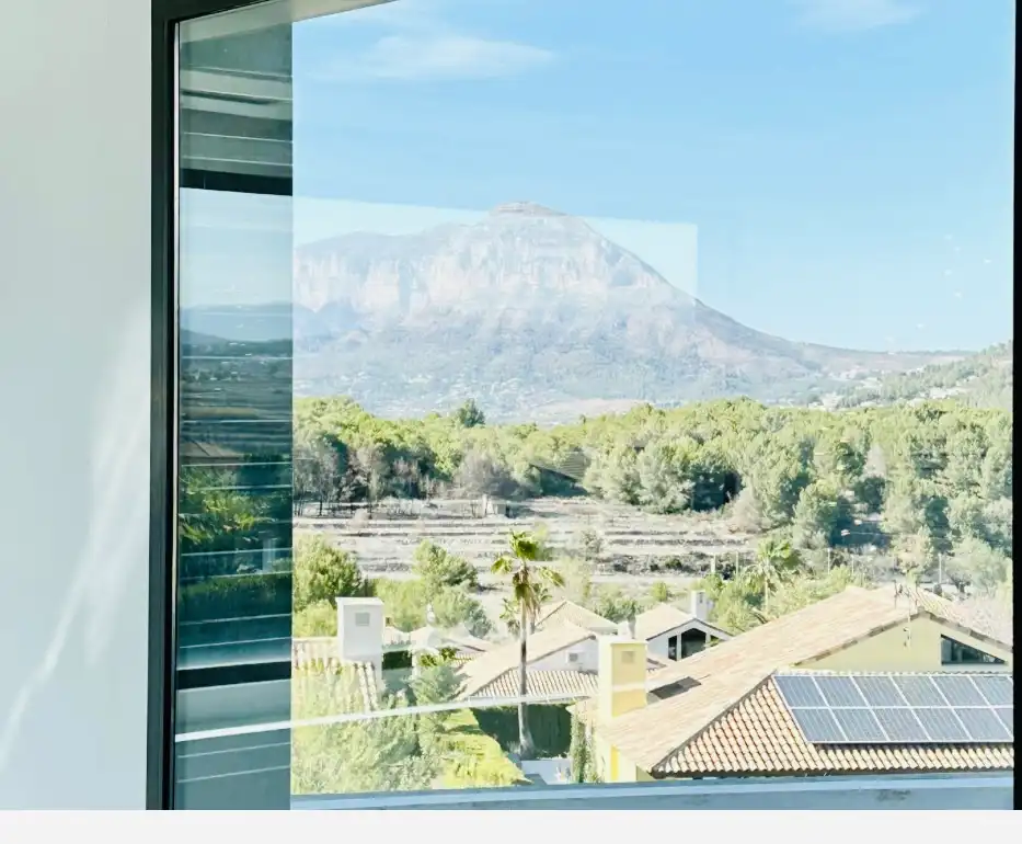 Vista exterior de Casa o xalet en venda en Jávea / Xàbia amb Aire condicionat, Calefacció i Jardí privat