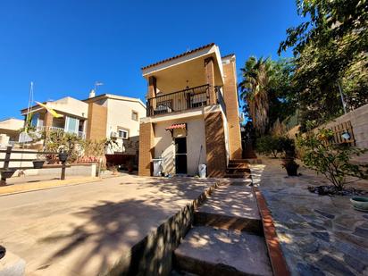 Vista exterior de Casa o xalet en venda en Vilamarxant amb Aire condicionat i Piscina