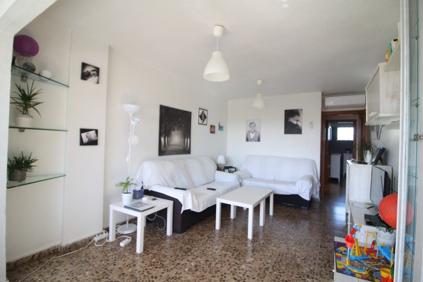 Living room of Flat to rent in Alicante / Alacant  with Heating, Terrace and Community pool