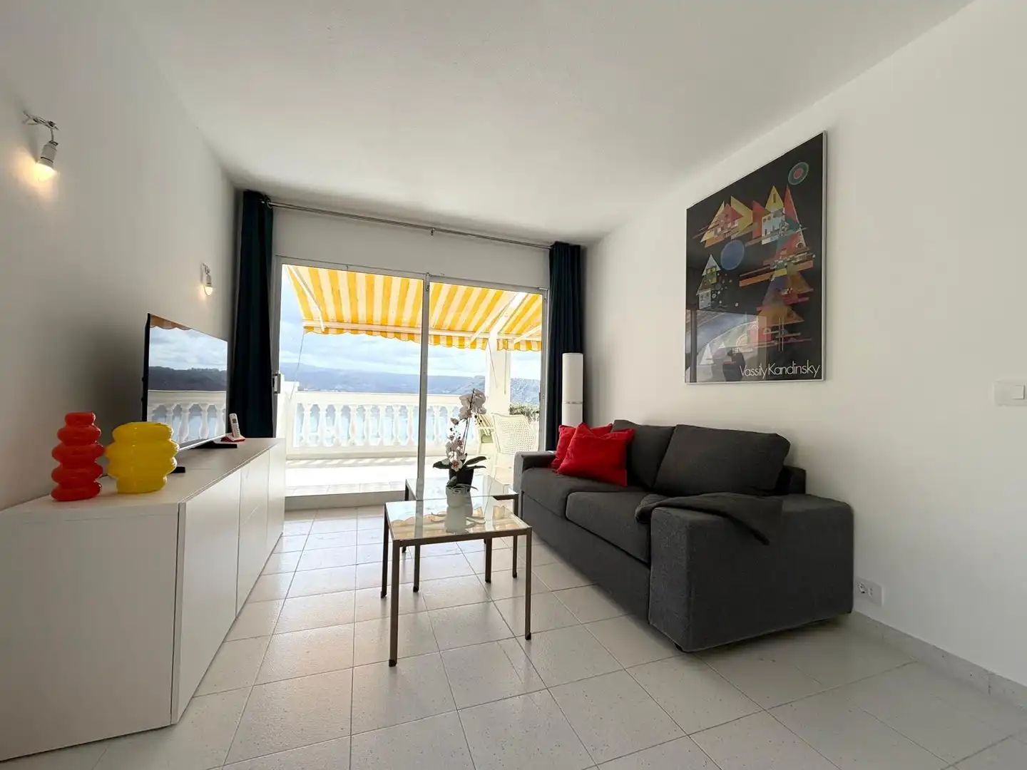 Wohnzimmer von Dachboden zur Miete in Mogán mit Terrasse, Möbliert und Gemeinschaftspool