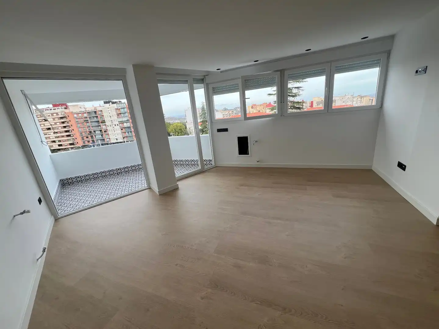 Wohnzimmer von Wohnung zum Verkauf in Jaén mit Heizung und Balkon