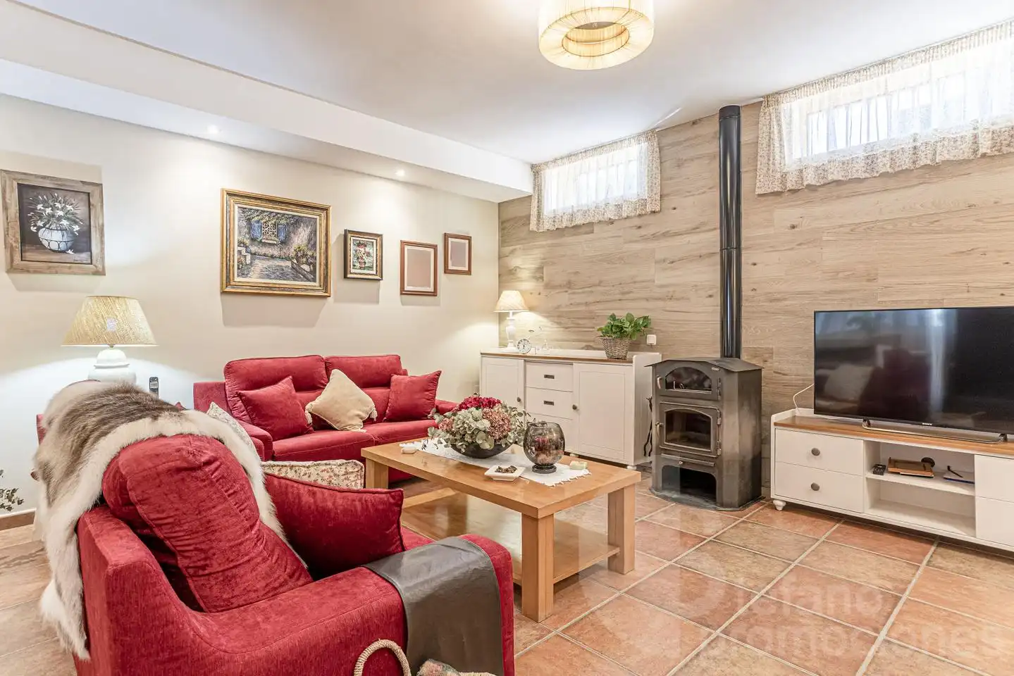 Sala d'estar de Casa o xalet en venda en Málaga amb Aire condicionat, Jardí privat i Terrassa