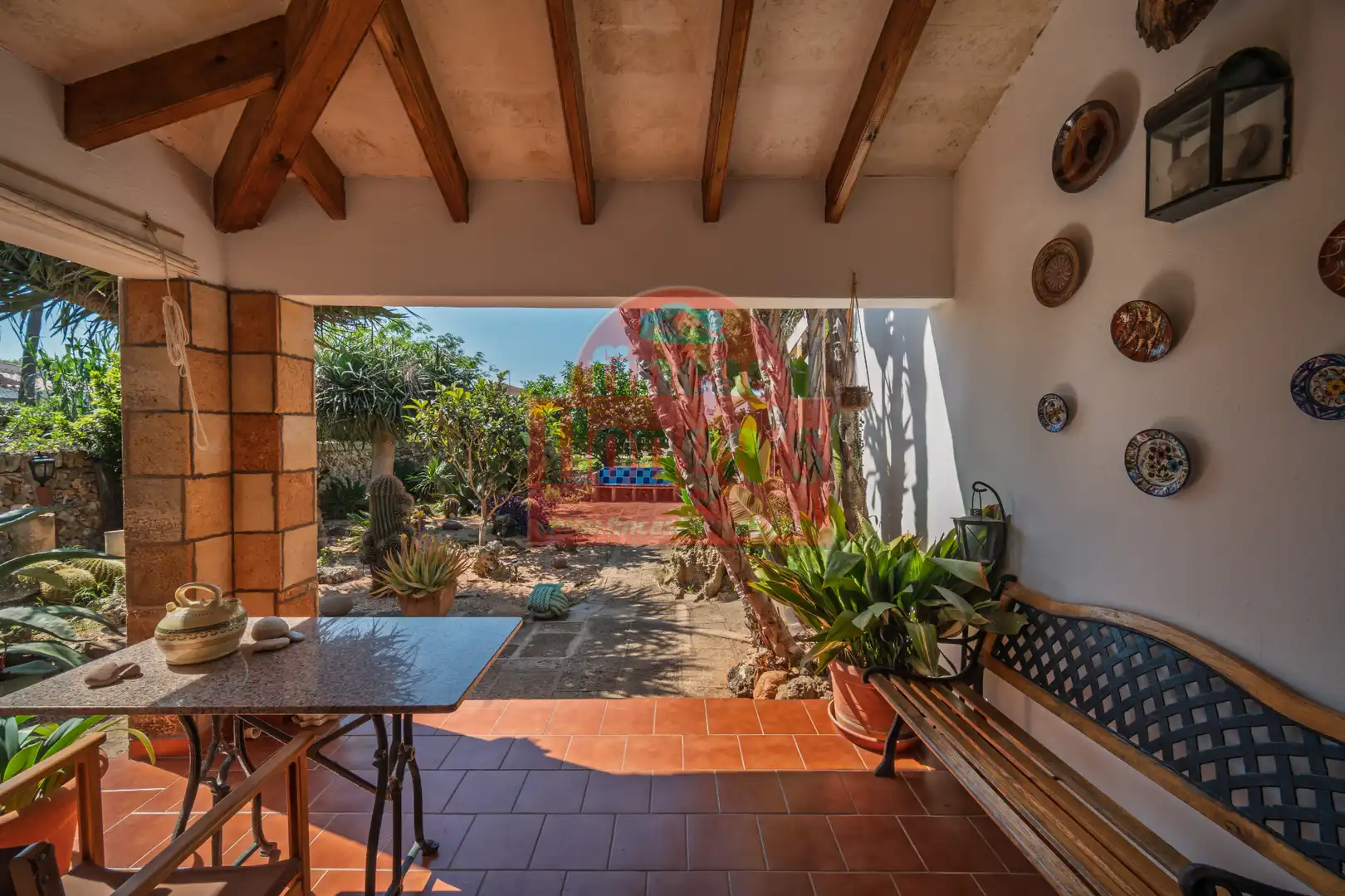 Villa mit Garten zum Verkauf in Cala Blanca, imagen 3