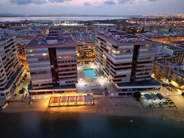 Apartament amb ascensor en venda a Avenida DOCTOR GREGORIO MARAÑON