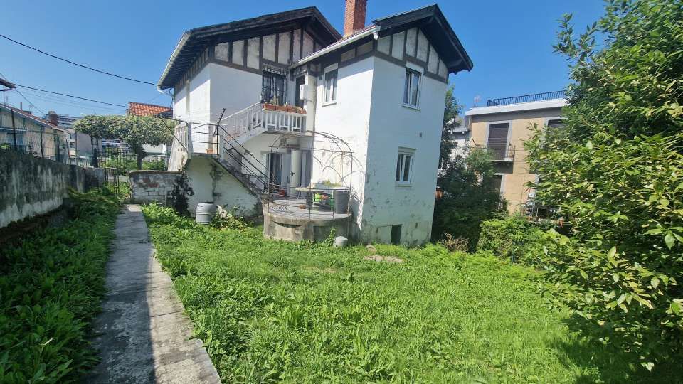 Exterior view of Flat for sale in Donostia - San Sebastián   with Heating, Private garden and Terrace