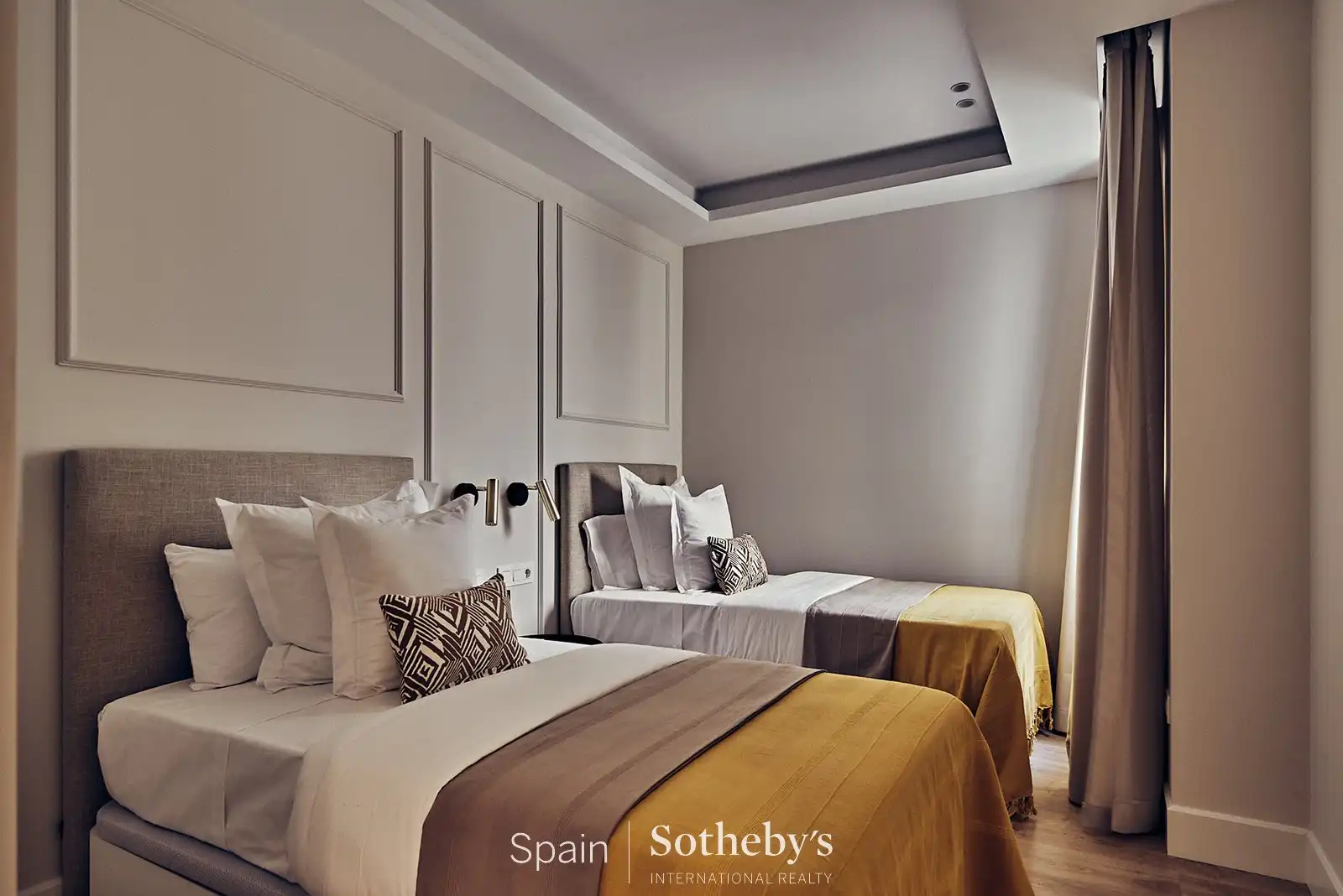 Dormitori de Apartament en venda en Madrid amb Aire condicionat