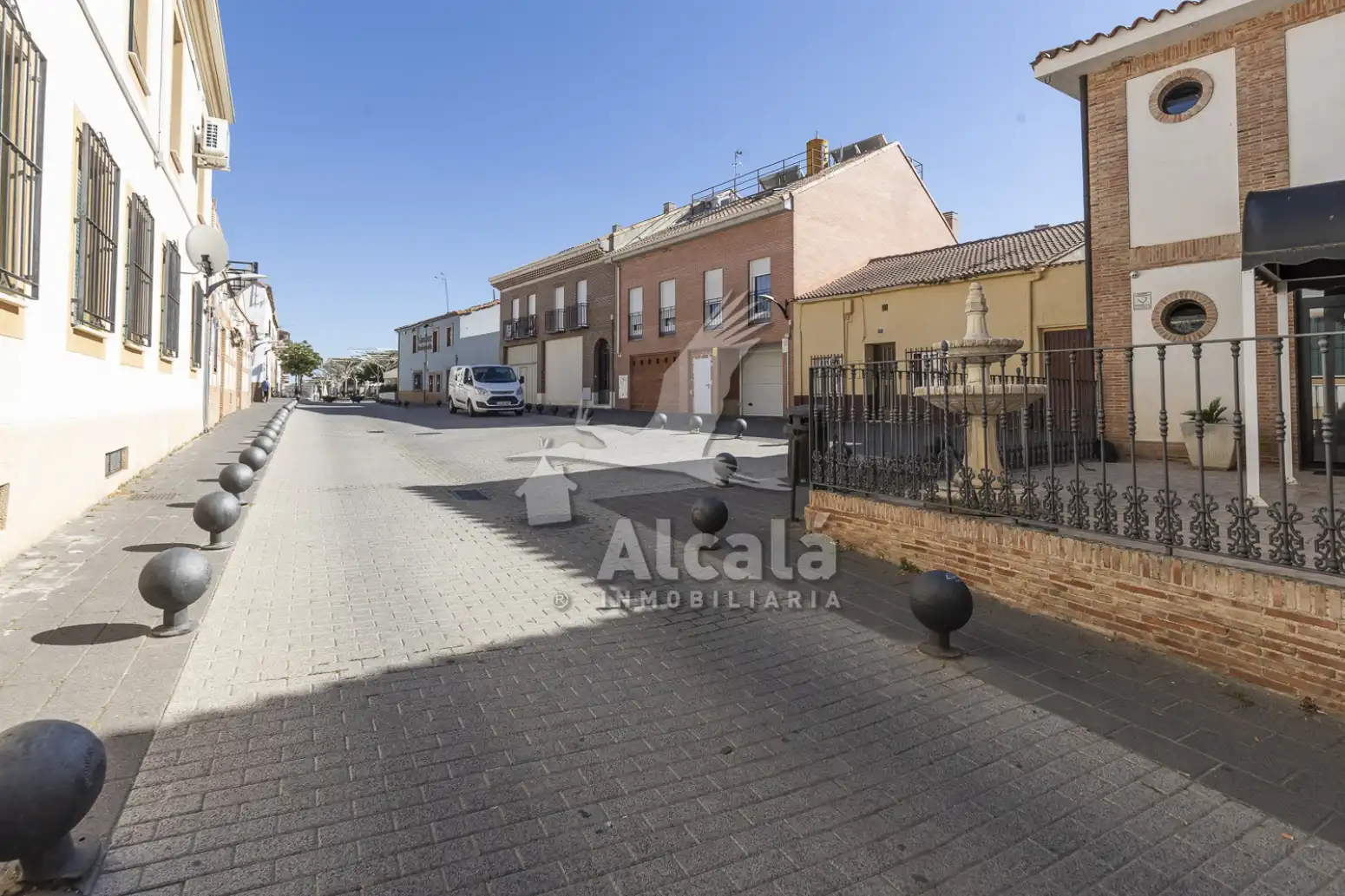 Vista exterior de Piso en venta en Meco con Calefacción, Parquet y Amueblado