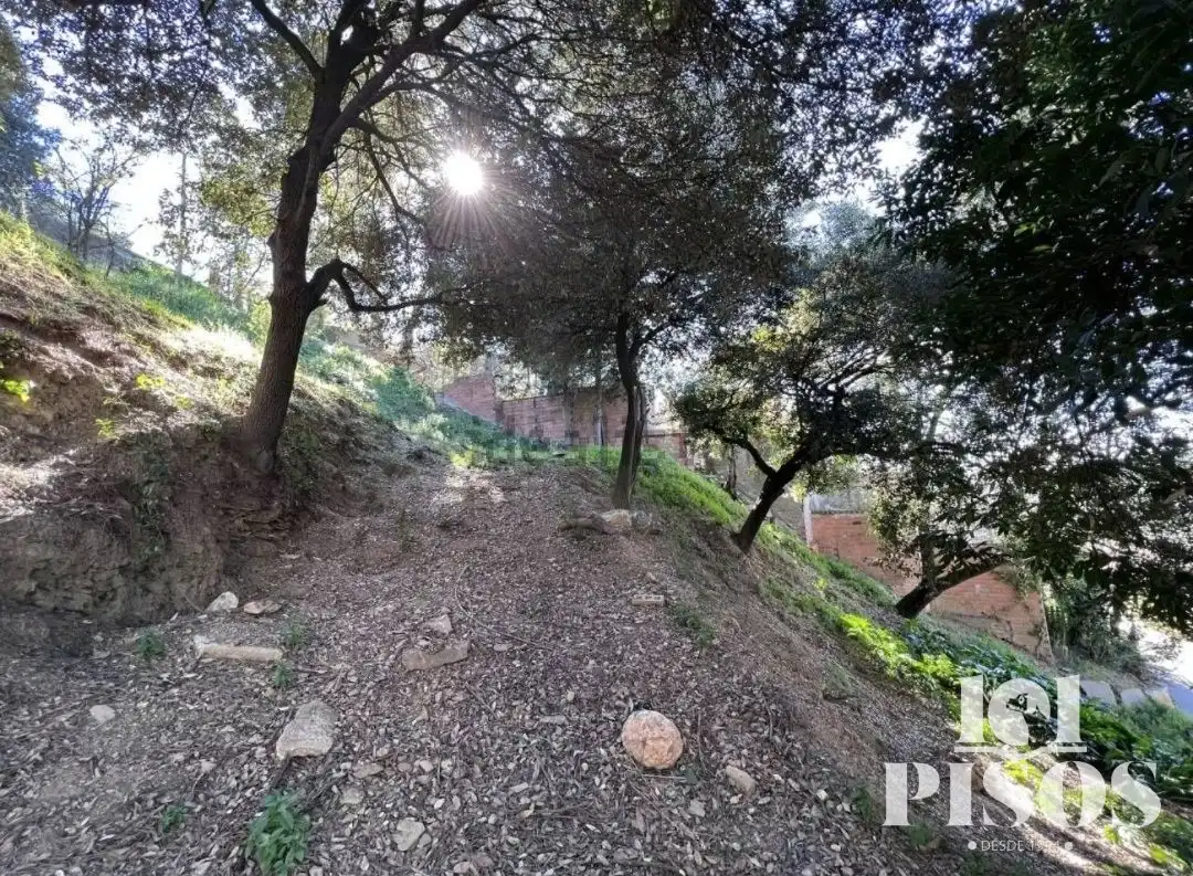 Vista exterior de Terreno en venta en Sant Cugat del Vallès