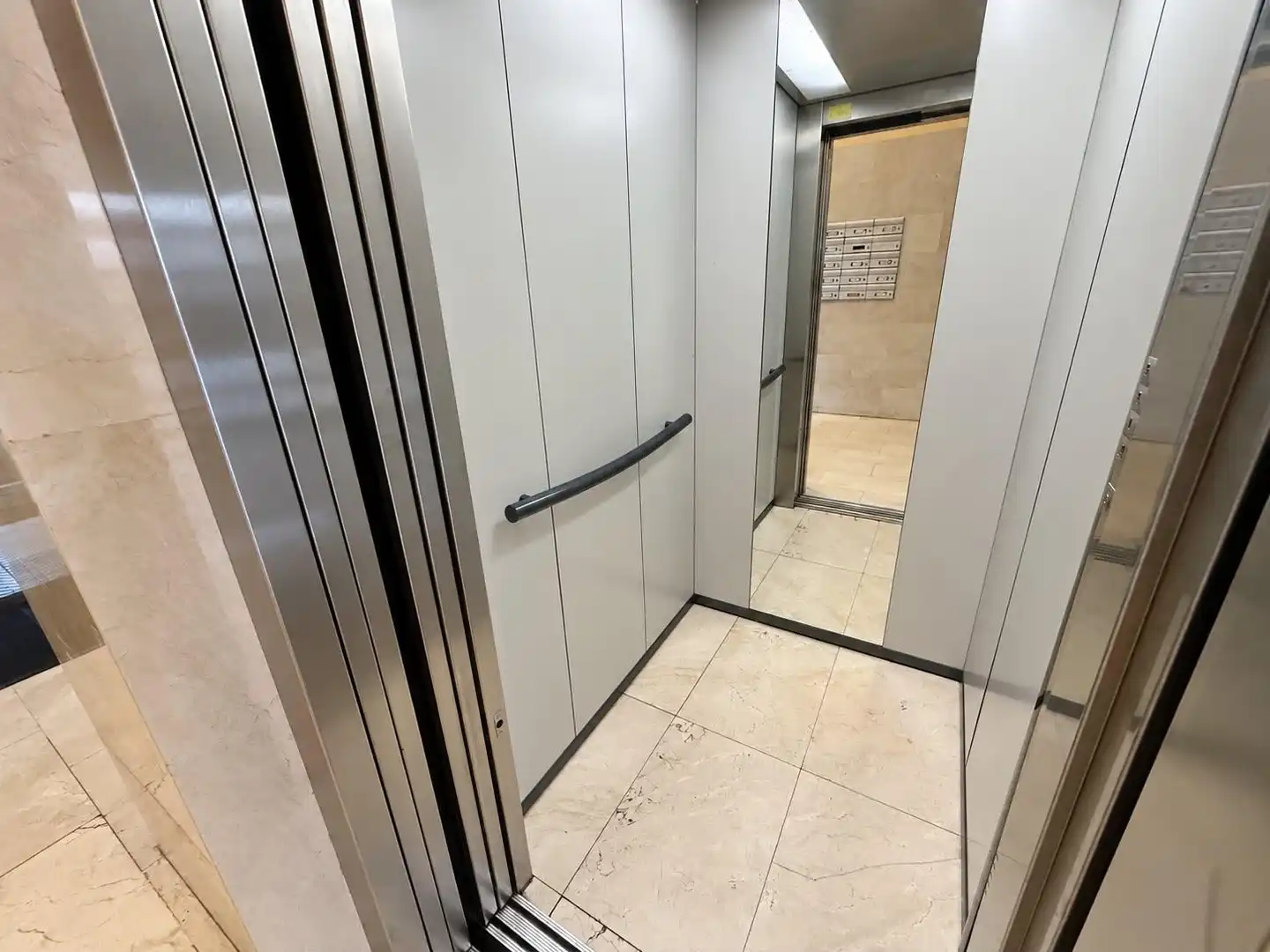 Flat for sale in HUCA - La Cadellada