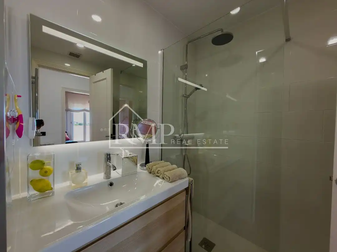 Bathroom of Detached homes for sale in Sant Andreu de Llavaneres  with Air Conditioner, Heating and Terrace