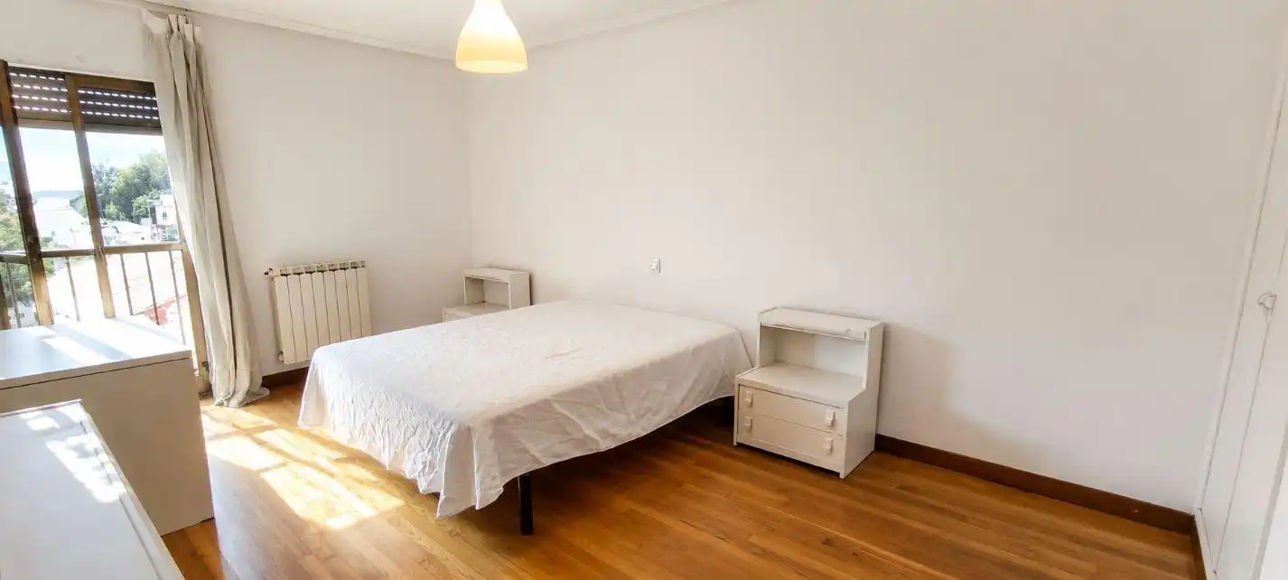 Schlafzimmer von Wohnung zum Verkauf in Torrelavega 