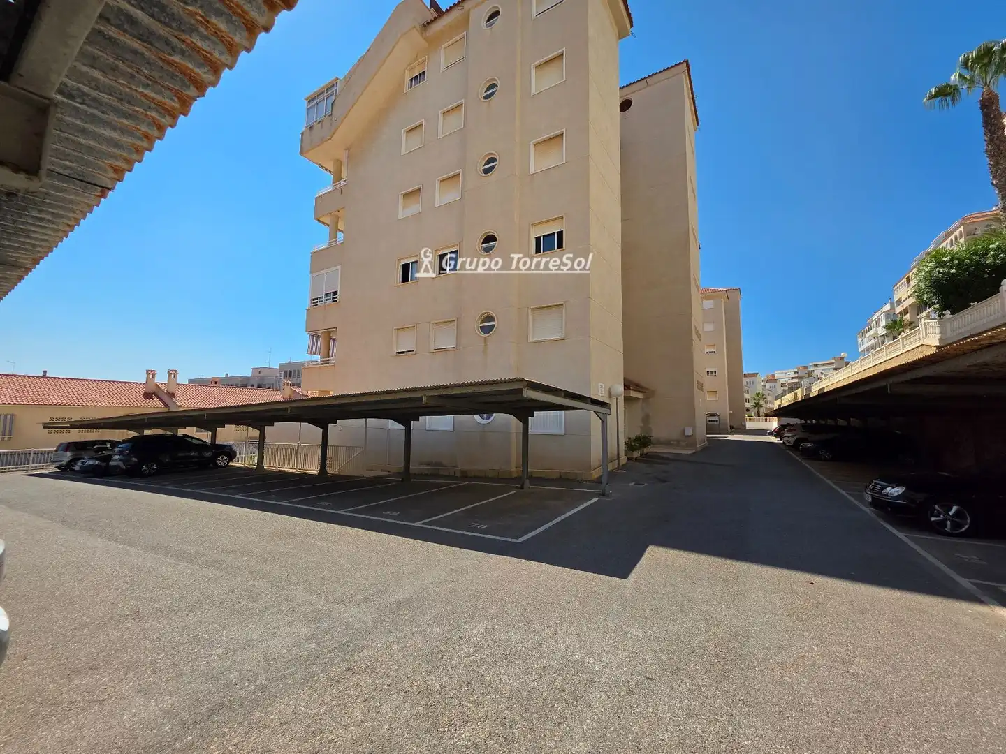Parking of Flat for sale in Elche / Elx  with Air Conditioner, Heating and Terrace