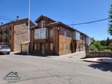 Haus zum Verkauf in Campoo de Enmedio