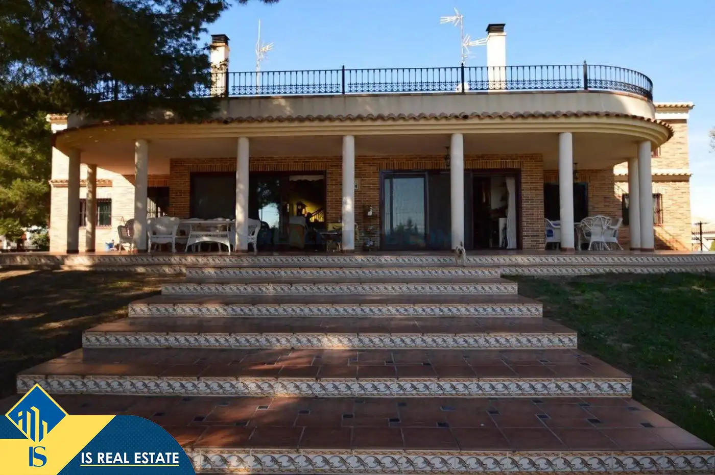 Villa mit Pool zum Verkauf in Los Balcones - Los Altos