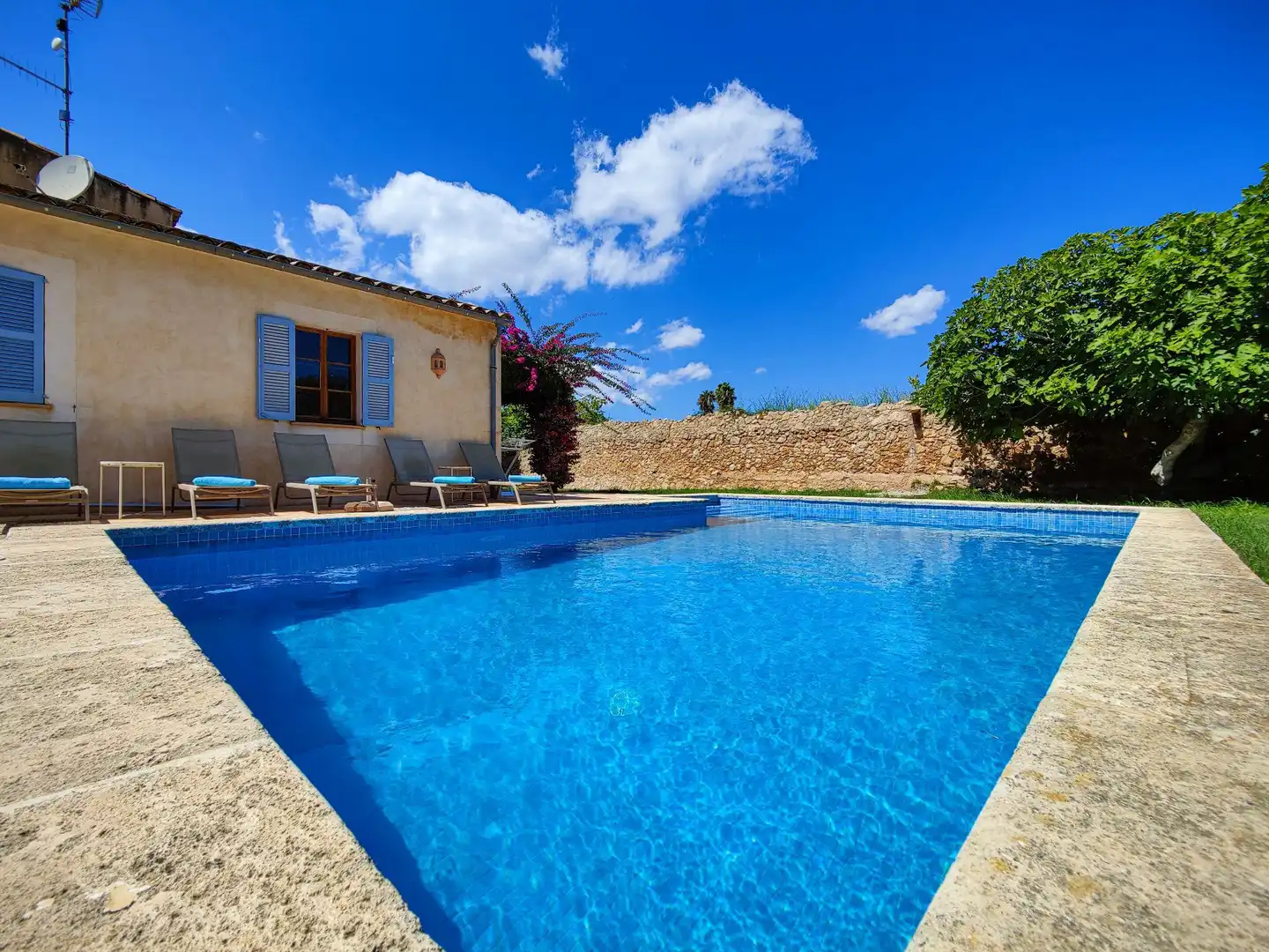 Country house zur Miete in MA-4032, 1, Zona d'Interior