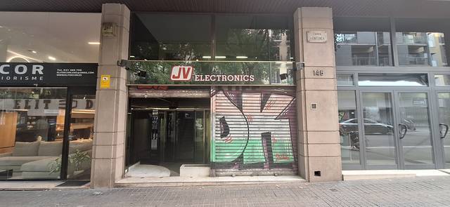 Local comercial en Alquiler en Barcelona - CL ENTENÇA en La Nova Esquerra de l'Eixample