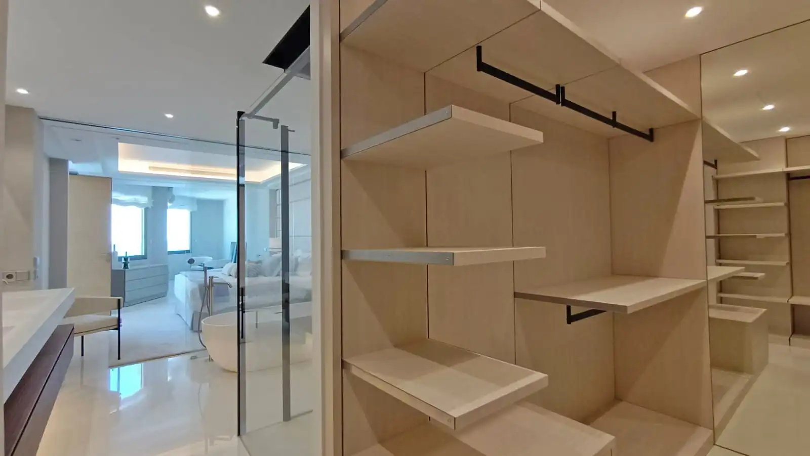 Habitación de Apartamento en venta en Marbella con Aire acondicionado, Calefacción y Terraza